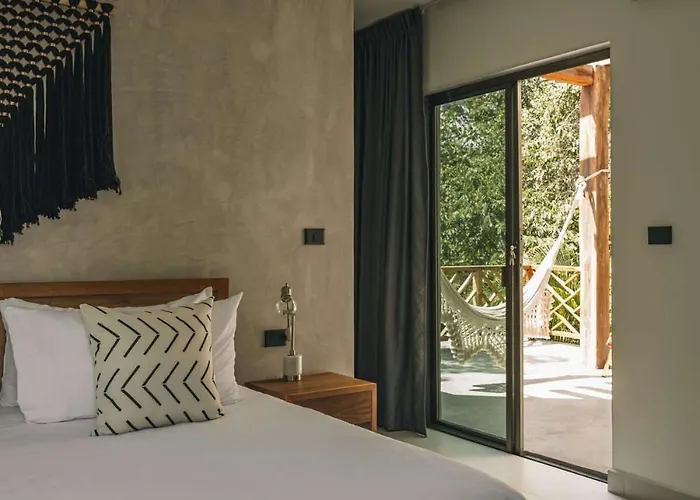 Holiday home Large 6br With Pool Aldea Zama Tulum
